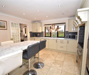 Fambridge Road, Althorne, Chelmsford, Essex, CM3 6BZ - Photo 6