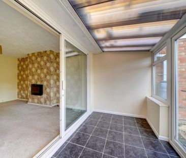 3 bedroom semi-detached bungalow to rent - Photo 1