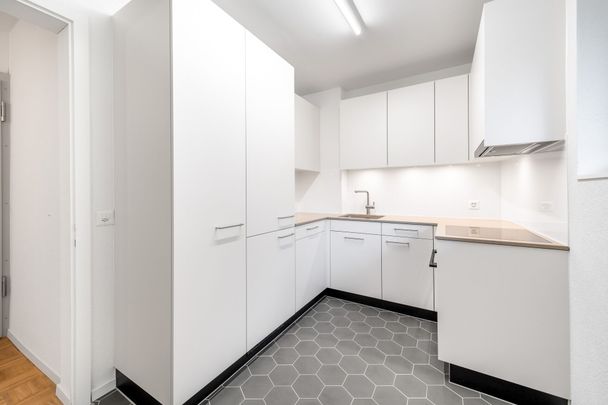 In the heart of Zurich-Wiedikon - freshly renovated! - Photo 1