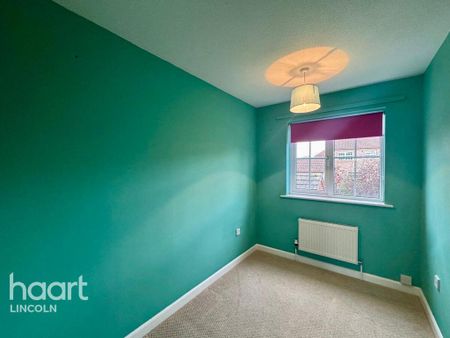 3 bedroom semi-detached house to rent - Photo 5