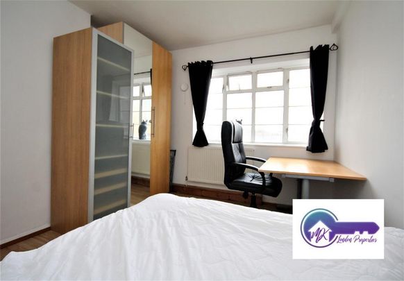 3 Bedroom Flat To Rent - Photo 1