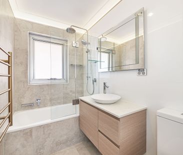 Modern One bedroom Apartment in the heart of Mosman - Photo 4