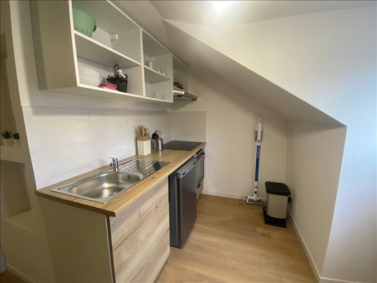 2 pièces - Meublé - 25,5 m² - 2ème étage - Colocation non autorisée - Photo 1