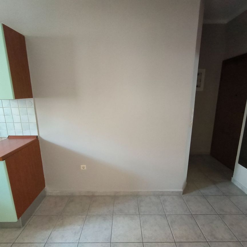 Studio/Γκαρσονιέρα για ενοικίαση Τριών Ναυάρχων - Άγιος Ανδρέας (Πάτρα) - Photo 1