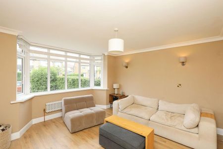 3 bedroom semi-detached house to rent - Photo 3