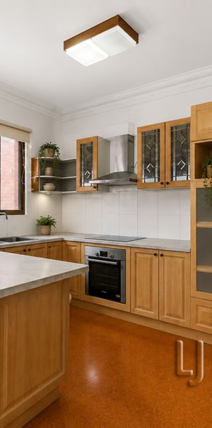 Spacious Two Bedroom Unit in the Heart of Belmore! - Photo 1