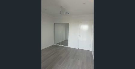 5 Bedrooms Brand New House for Rent in Airds - Photo 5