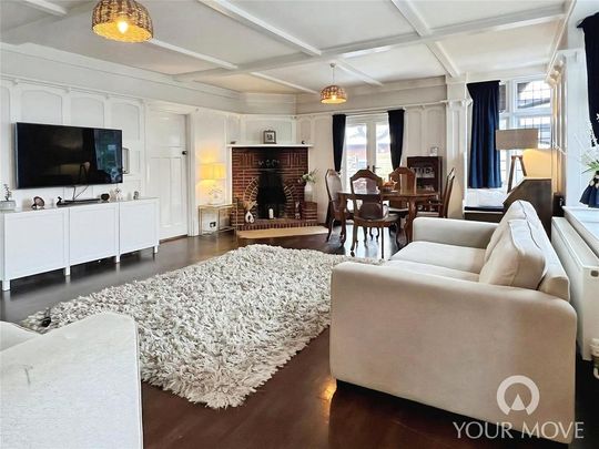 4 bedroom detached house to rent - Photo 1