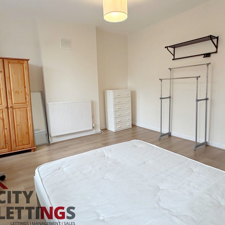 1 Bedroom Shared House - Photo 1