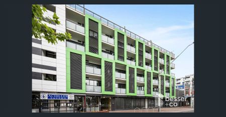 MODERN AND SPACIOUS APARTMENT - Photo 4