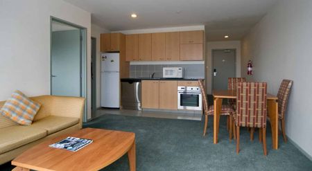 Fully Furnished City Apartment in the Heart of Auckland CBD - Photo 4