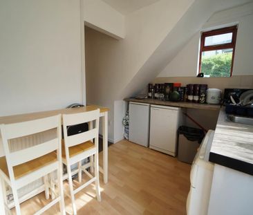 9 Craig Y Don Road - Photo 5
