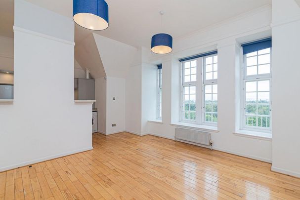 3 bedroom apartment to rent - Photo 1