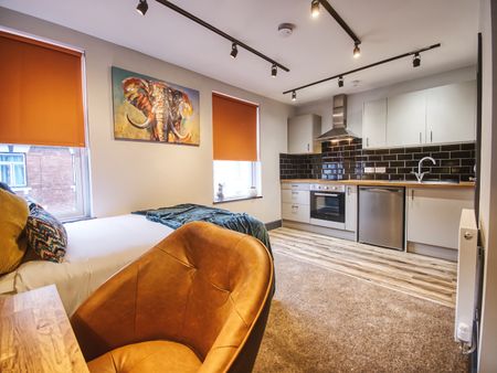 North Street Room 6 - Photo 3