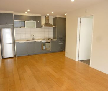 Modern 2-bedroom and 2-ensuite Apartment - Photo 1