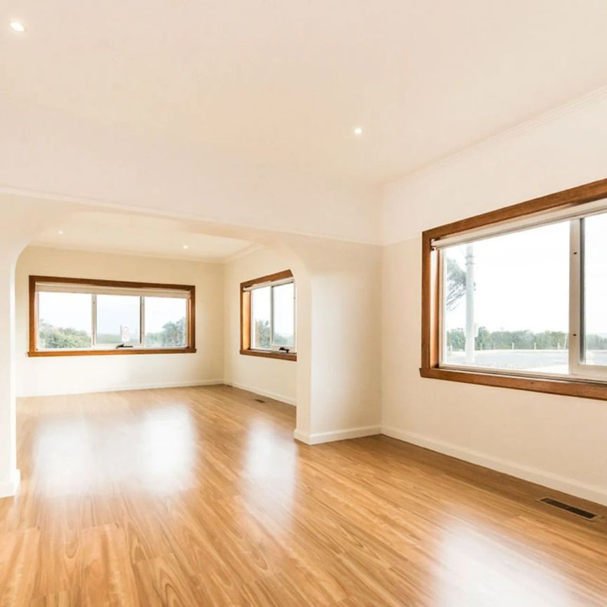 WATER VIEWS | PREMIUM BAYSIDE LOCATION! - Photo 1