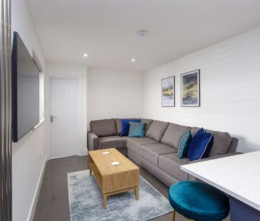 Tennyson Road Room 6 - Photo 2