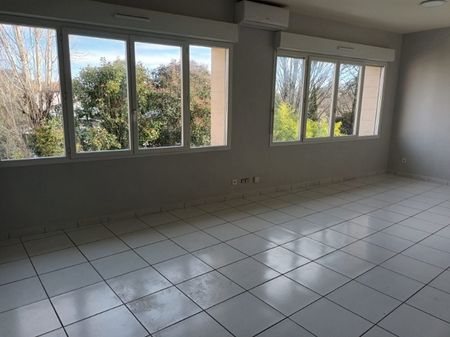 Location appartement 3 pièces, 64.45m², Castelmoron-sur-Lot - Photo 4