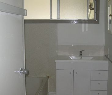 ***Large Entertainment Area with Pool*** - Photo 5