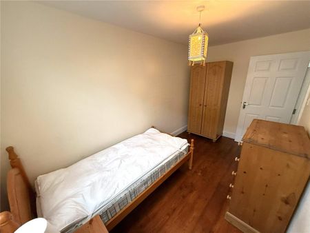3 bedroom maisonette to rent - Photo 4
