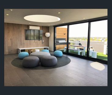 Location Perfect - Photo 2