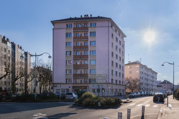 Location Appartement 3 pièces 61m² ANNECY 74000 - Photo 1