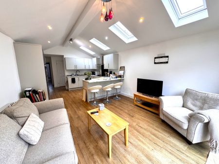 San Remo Road, Milton Keynes, Aspley Guise - Photo 3