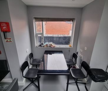 9 Bed Terraced House, Great Western Street, M14 - Photo 2