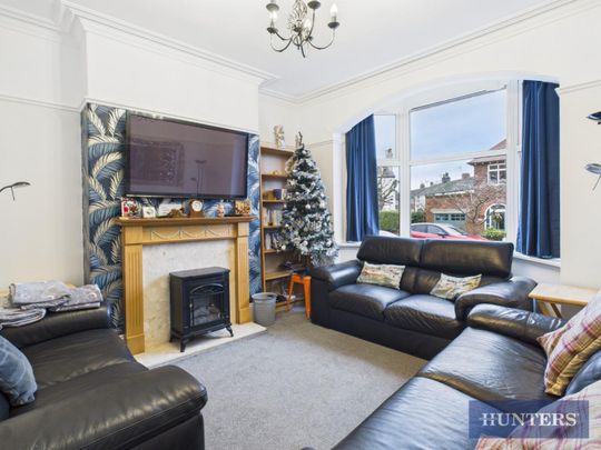 4 bedroom House To Let - Photo 1