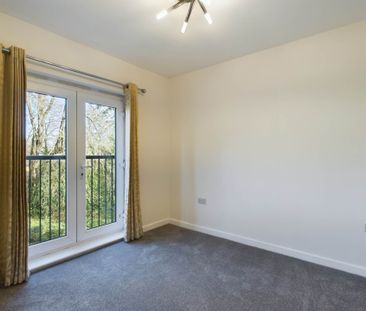 Adrian Close, Boxmoor, Hemel Hempstead - Photo 3