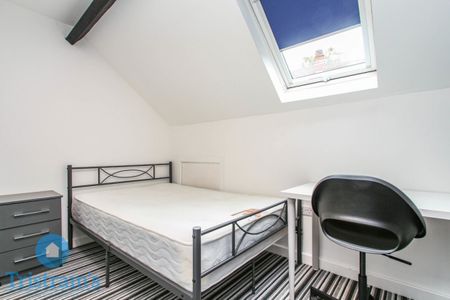 2 bed Apartment for Rent - Photo 4