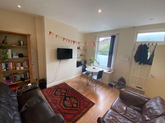 2 bedroom house to rent - Photo 1