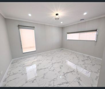 Large Family Home in Merrifield! - Photo 3