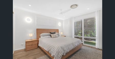 Five Bedroom Home in Arundel Hills – Poolside Oasis - Photo 5