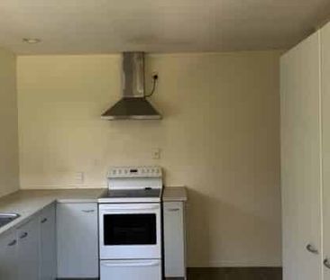 Handy Location - Photo 3