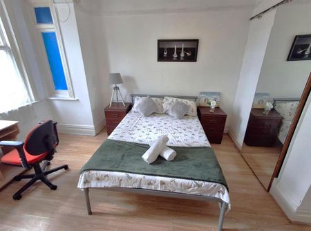 7 bedroom house share to rent - Photo 2