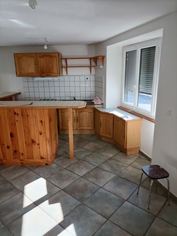 Location Maison 3 pièces 63m² CEYRAT 63122 - Photo 4