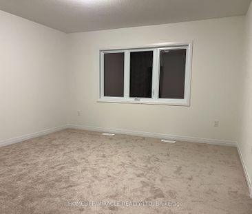 For Lease - 122 Varsity Drive, Welland, Ontario - Photo 6