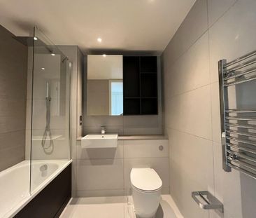 2 bedroom flat to rent - Photo 6