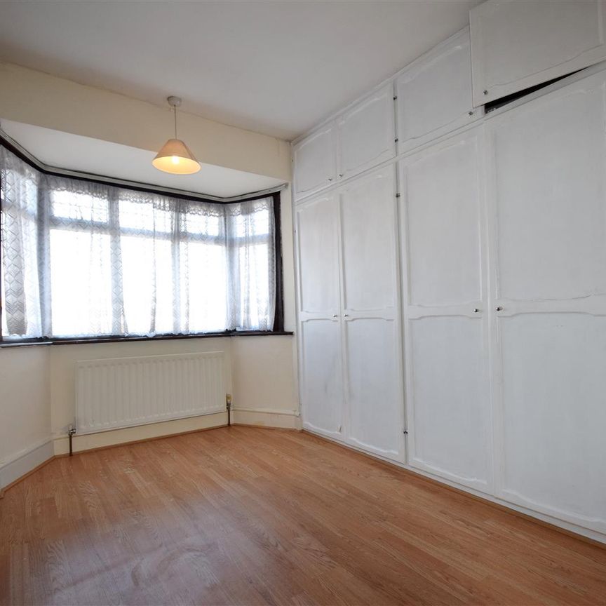 Floriston Avenue, Hillingdon, UB10 - Photo 1