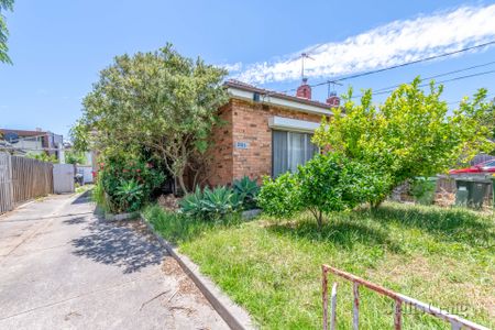 201 Separation Street, Northcote - Photo 3