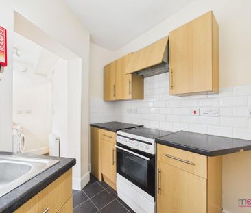 4 bedroom terraced house to rent - Photo 4