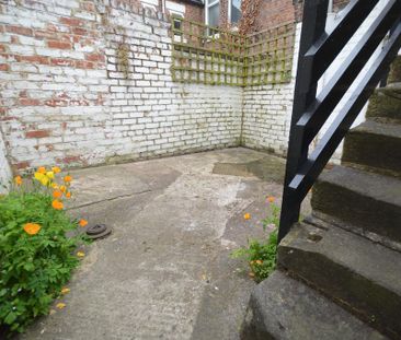 3 bedroom flat to rent - Photo 2