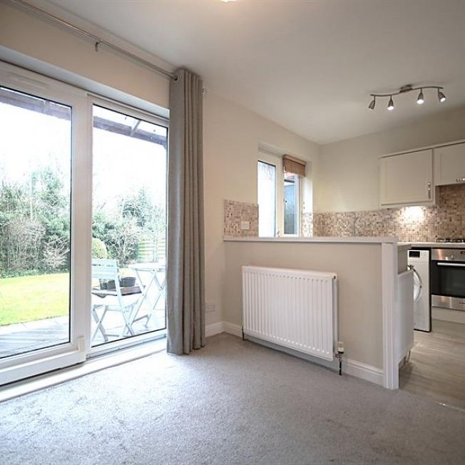 3 Bedroom Semi Detached To Let - Photo 1