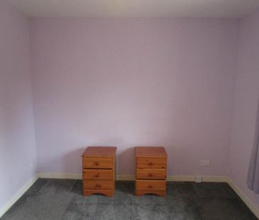 2 bedroom semi-detached house to rent - Photo 5