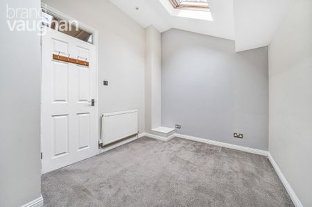 2 bedroom detached house to rent - Photo 3