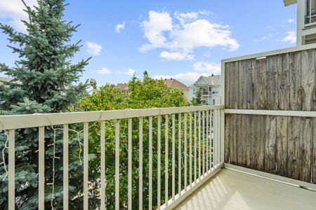 For Lease - 258 Meadowbreeze Drive, Kanata, Ontario - Photo 5