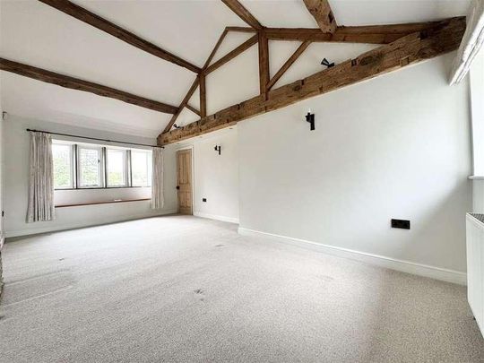 Woodsome Lees, Kirkburton, HD8 - Photo 1