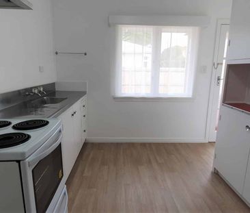 2 Bedroom unit close to Westfield St Lukes - Photo 1