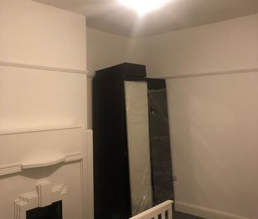 Room in a Shared House, Portland Road, BN3 - Photo 4